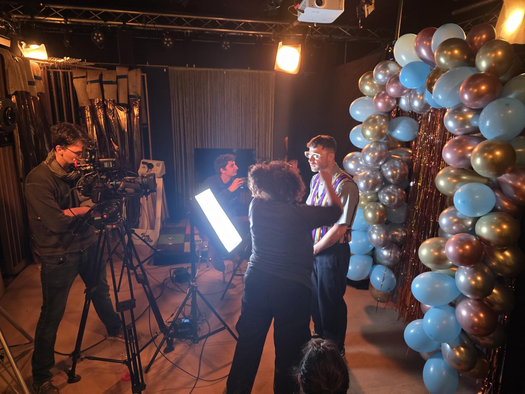Tournage de clip avec décor et caméra